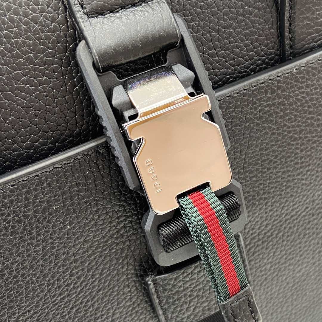 Gucci Medium Briefcase With Web - DopestKickz