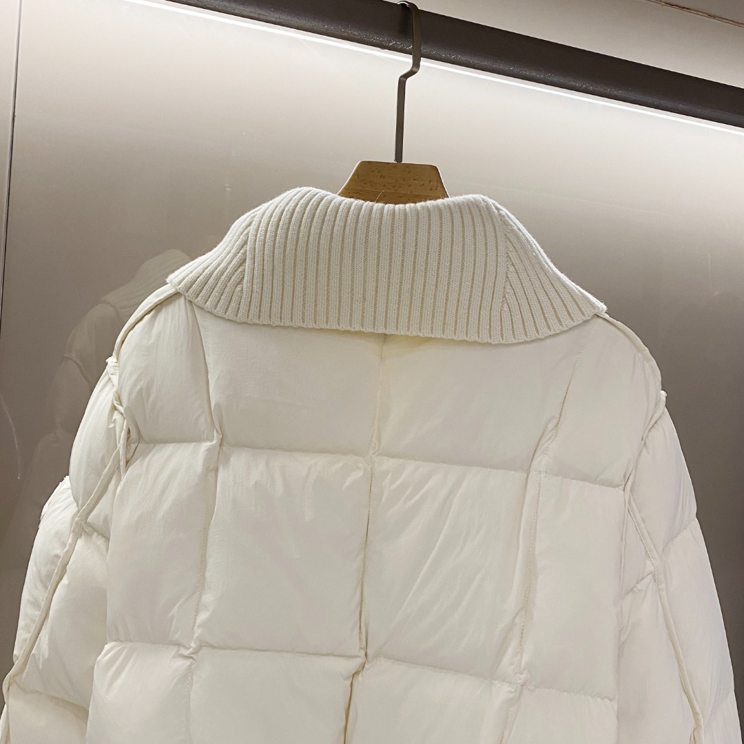 Moncler Jadeite Short Down Jacket - DopestKickz