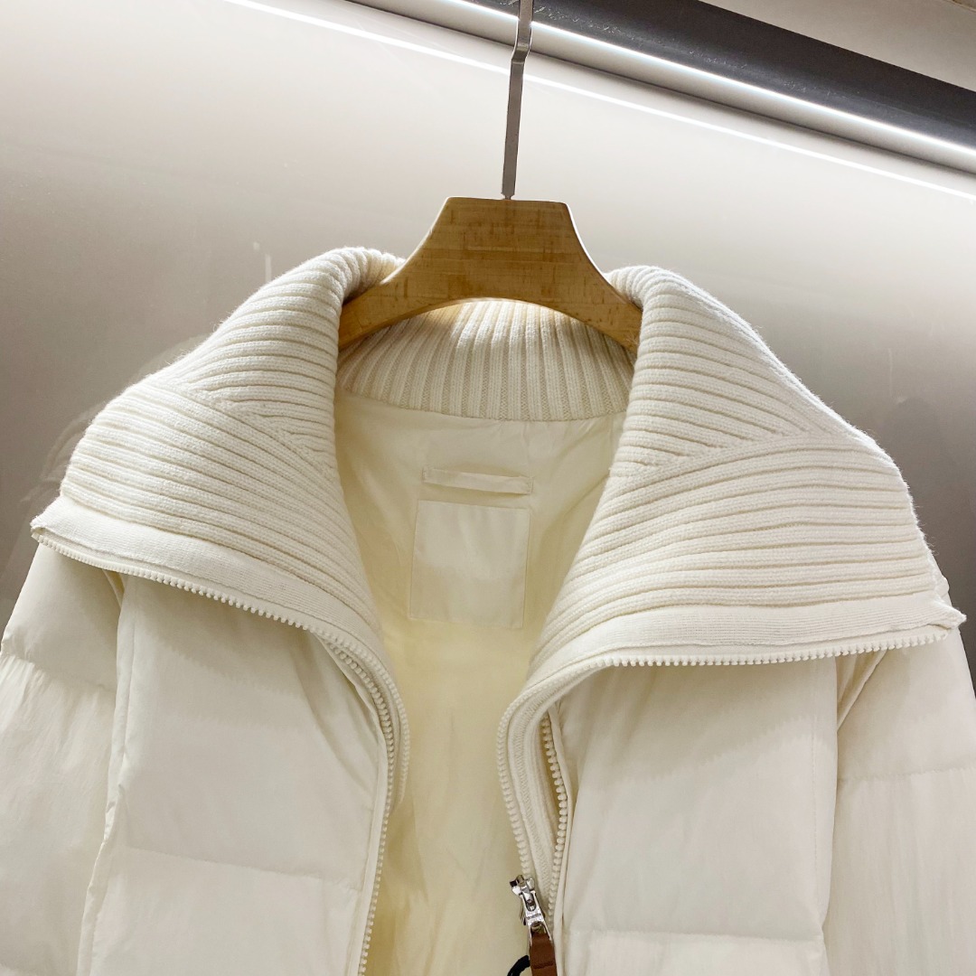 Moncler Jadeite Short Down Jacket - DopestKickz