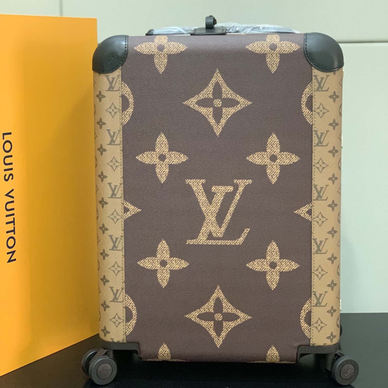 Louis Vuitton Horizon （38 x 55x 21 cm ） - DopestKickz