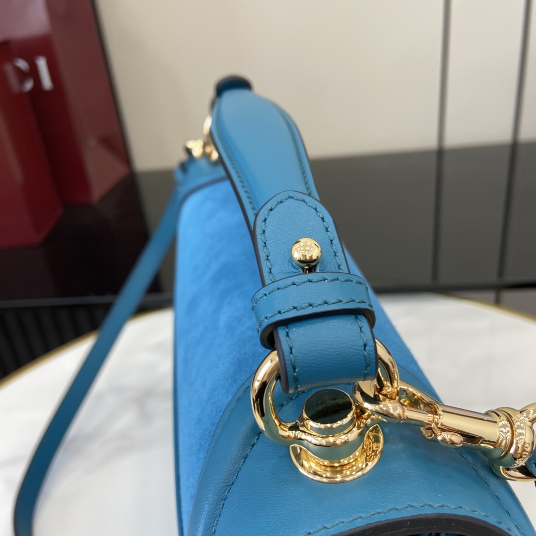 Gucci Blondie Medium Top Handle Bag - DopestKickz