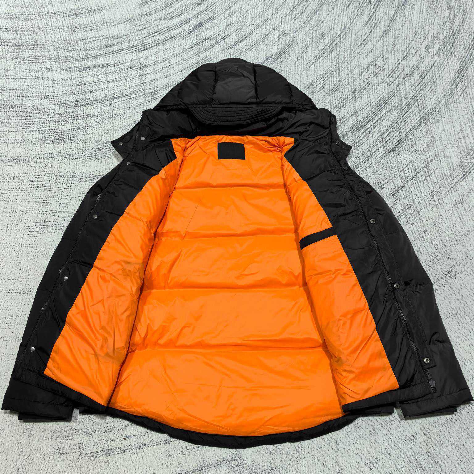 Prada Cropped Re-Nylon Down Jacket - DopestKickz