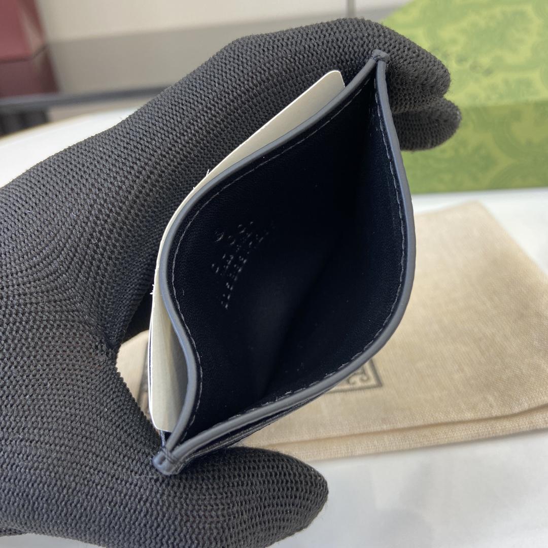 Gucci GG Emblem Card Case  - DopestKickz