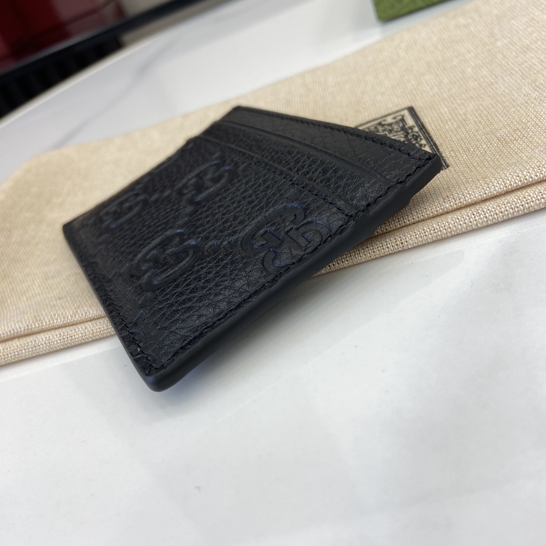 Gucci GG Emblem Card Case  - DopestKickz