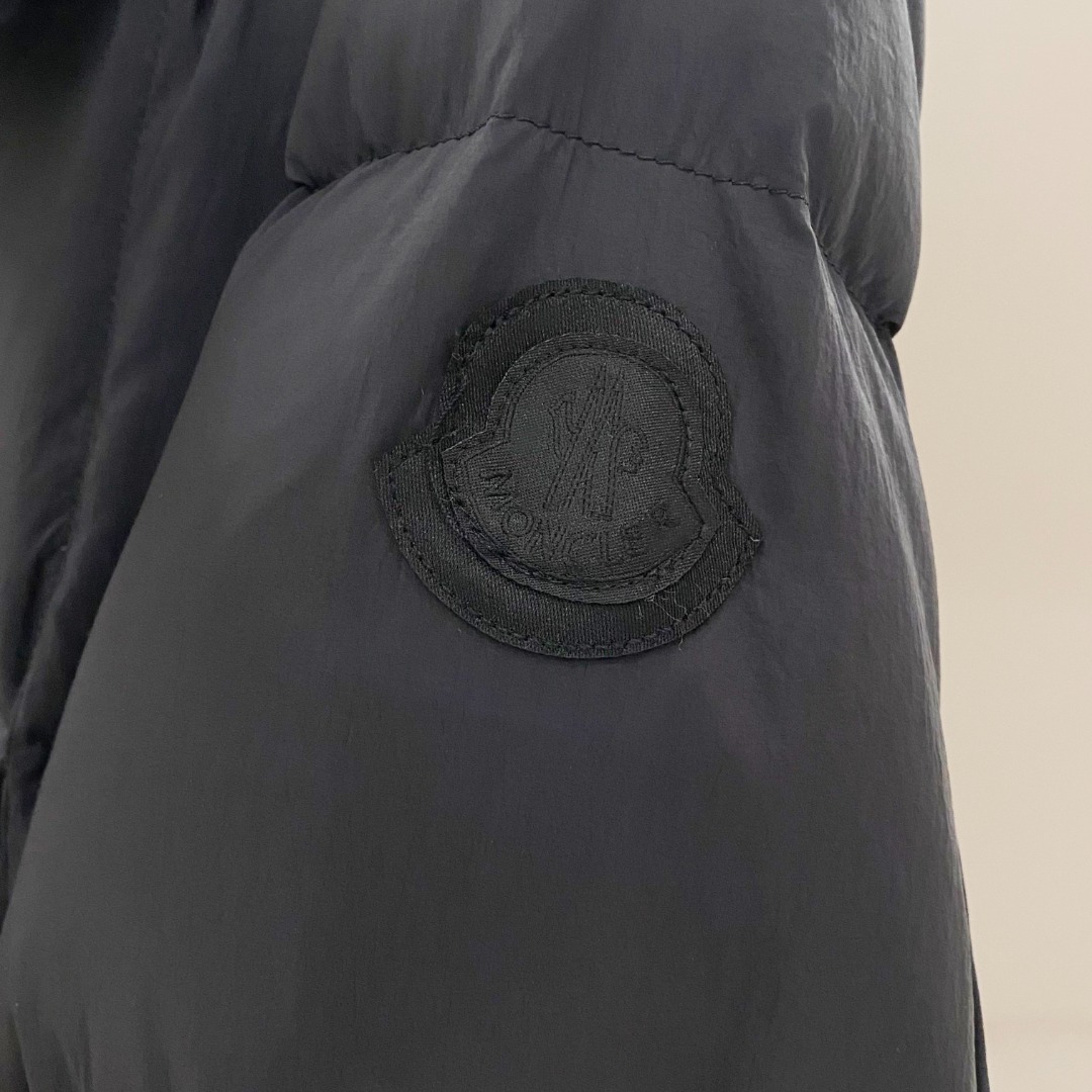 Moncler Jadeite Short Down Jacket - DopestKickz