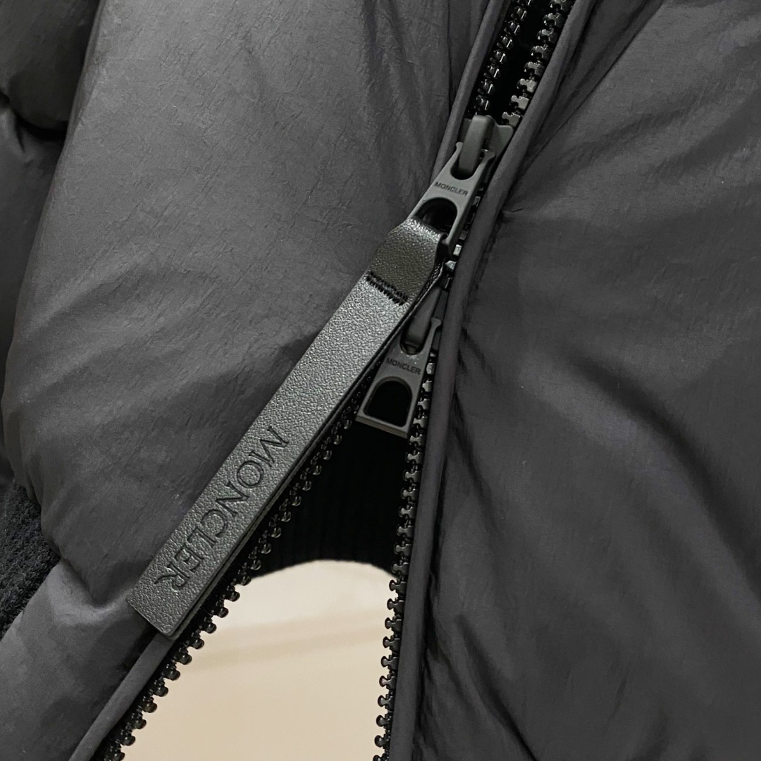 Moncler Jadeite Short Down Jacket - DopestKickz