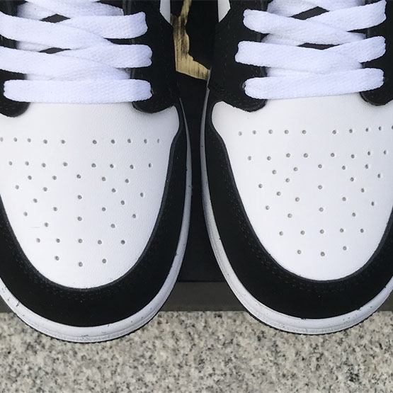 Jordan Air Jordan 1 Low Sneaker    HF3148-106 - DopestKickz