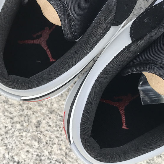 Jordan Air Jordan 1 Low Sneaker    HF3148-106 - DopestKickz