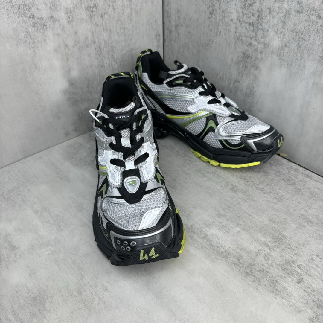 Balenciaga Runner 2.0 Sneaker In Silver - DopestKickz