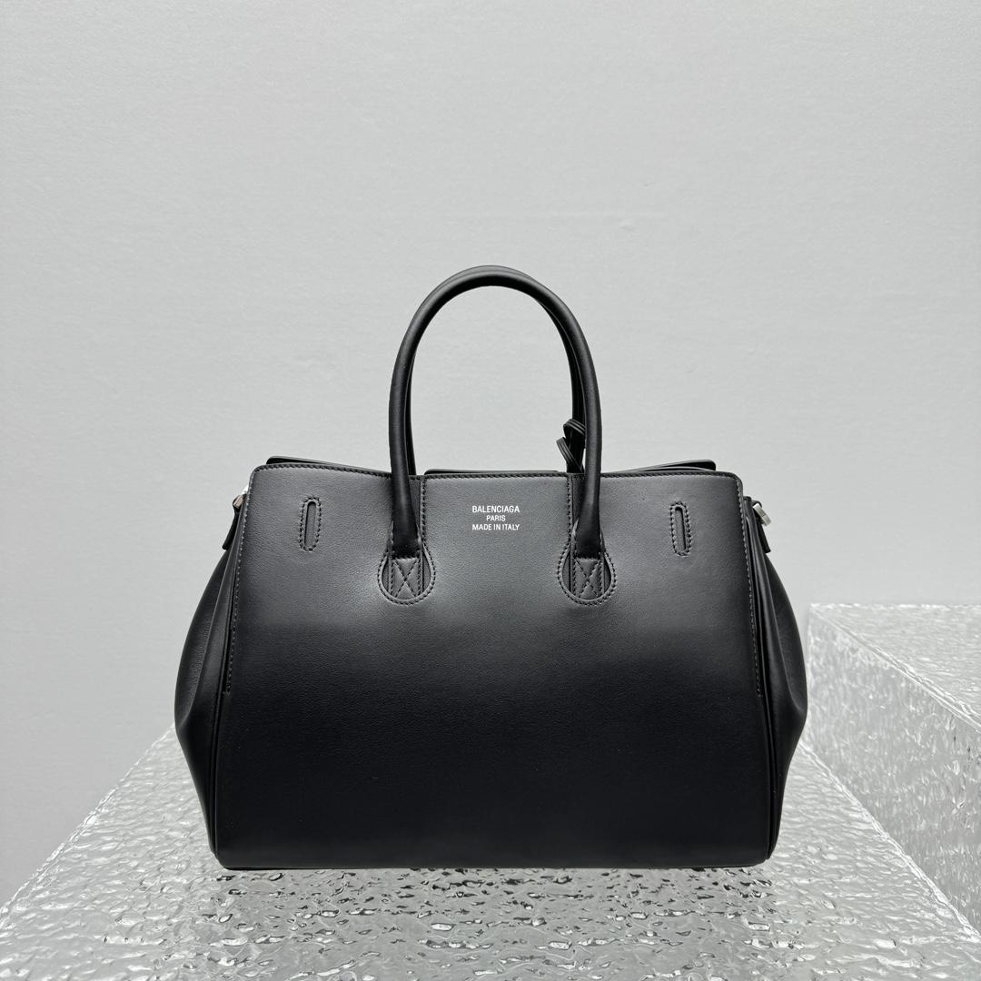 Balenciaga Bel Air Small Carry All Bag in black - DopestKickz