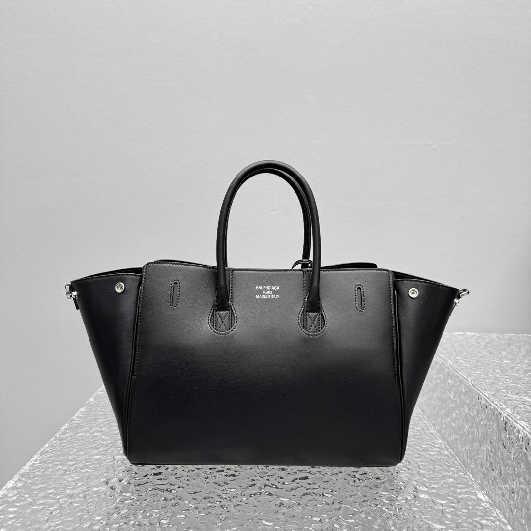 Balenciaga Bel Air Small Carry All Bag in black - DopestKickz