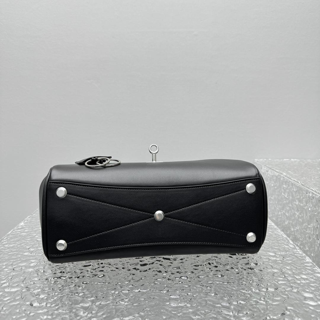 Balenciaga Bel Air Small Carry All Bag in black - DopestKickz
