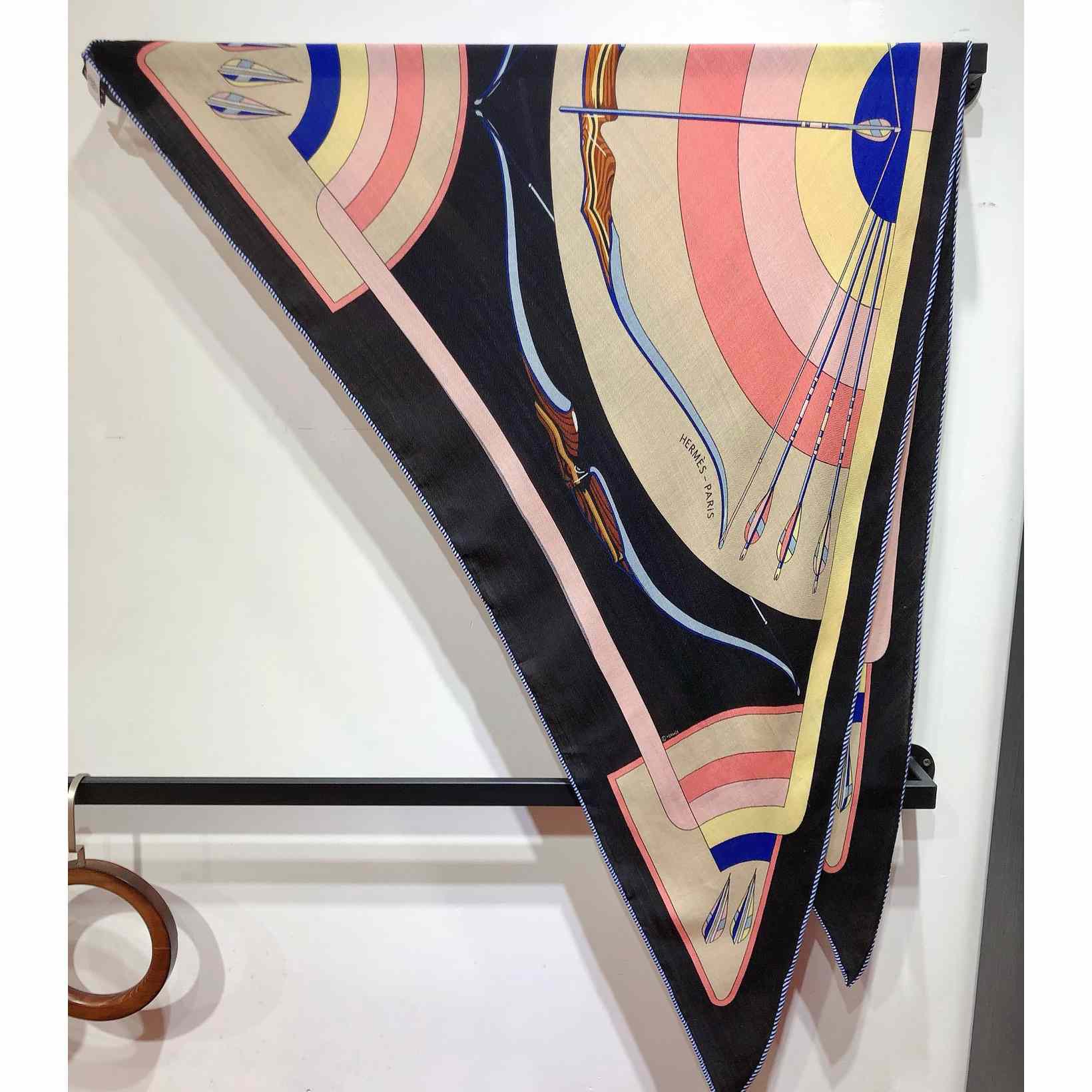 Hermes Giant Triangle - DopestKickz