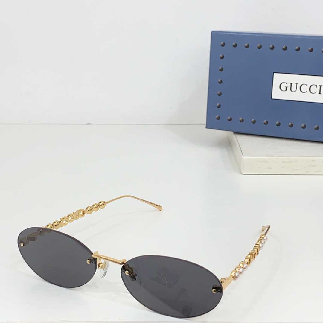 Gucci Oval Frame Sunglasses - DopestKickz