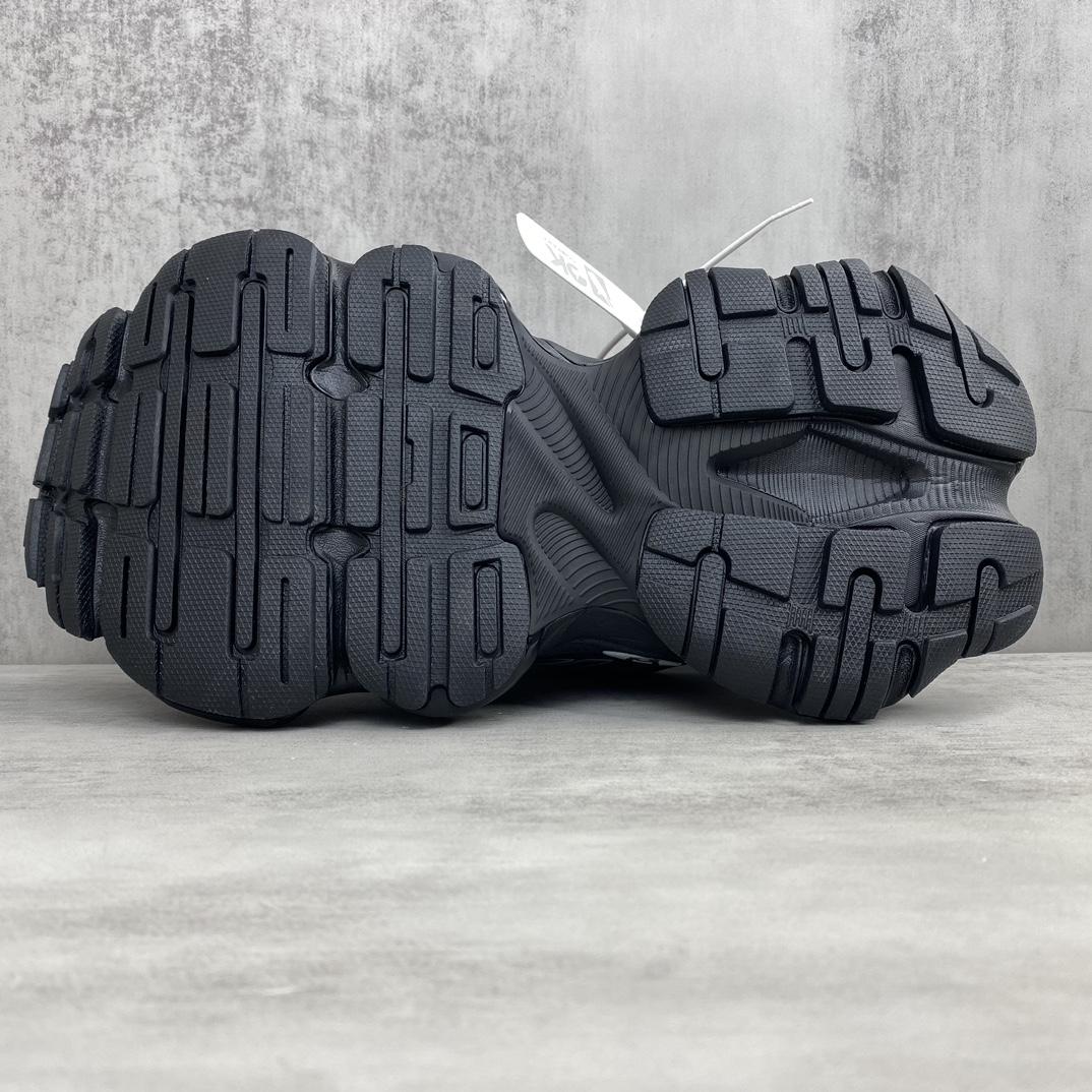 Balenciaga Cargo Sneaker - DopestKickz