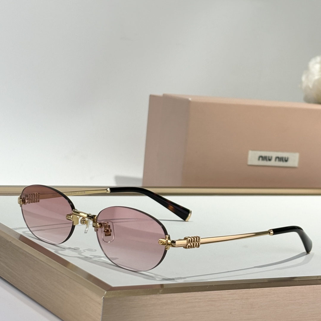 Miu Miu Logo Sunglasses - DopestKickz