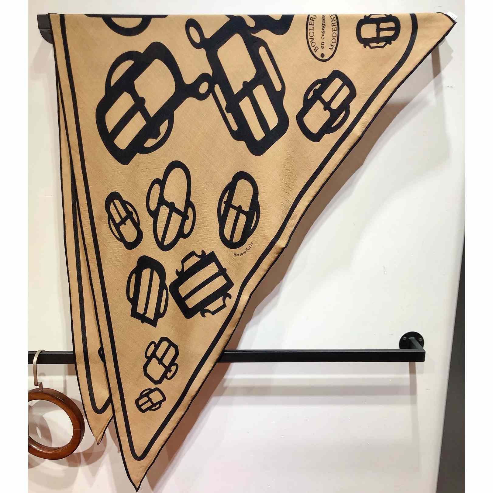 Hermes Bouclerie Moderne En Casaques Giant Triangle - DopestKickz