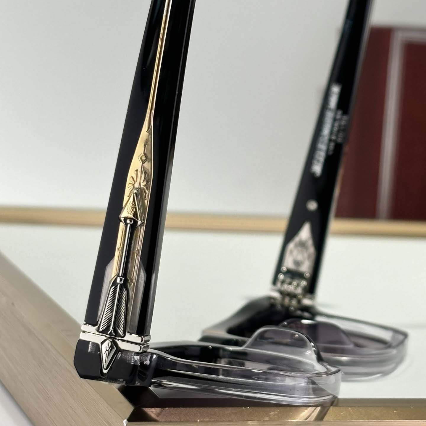 Jacquemus RAWLINS Sunglasses - DopestKickz