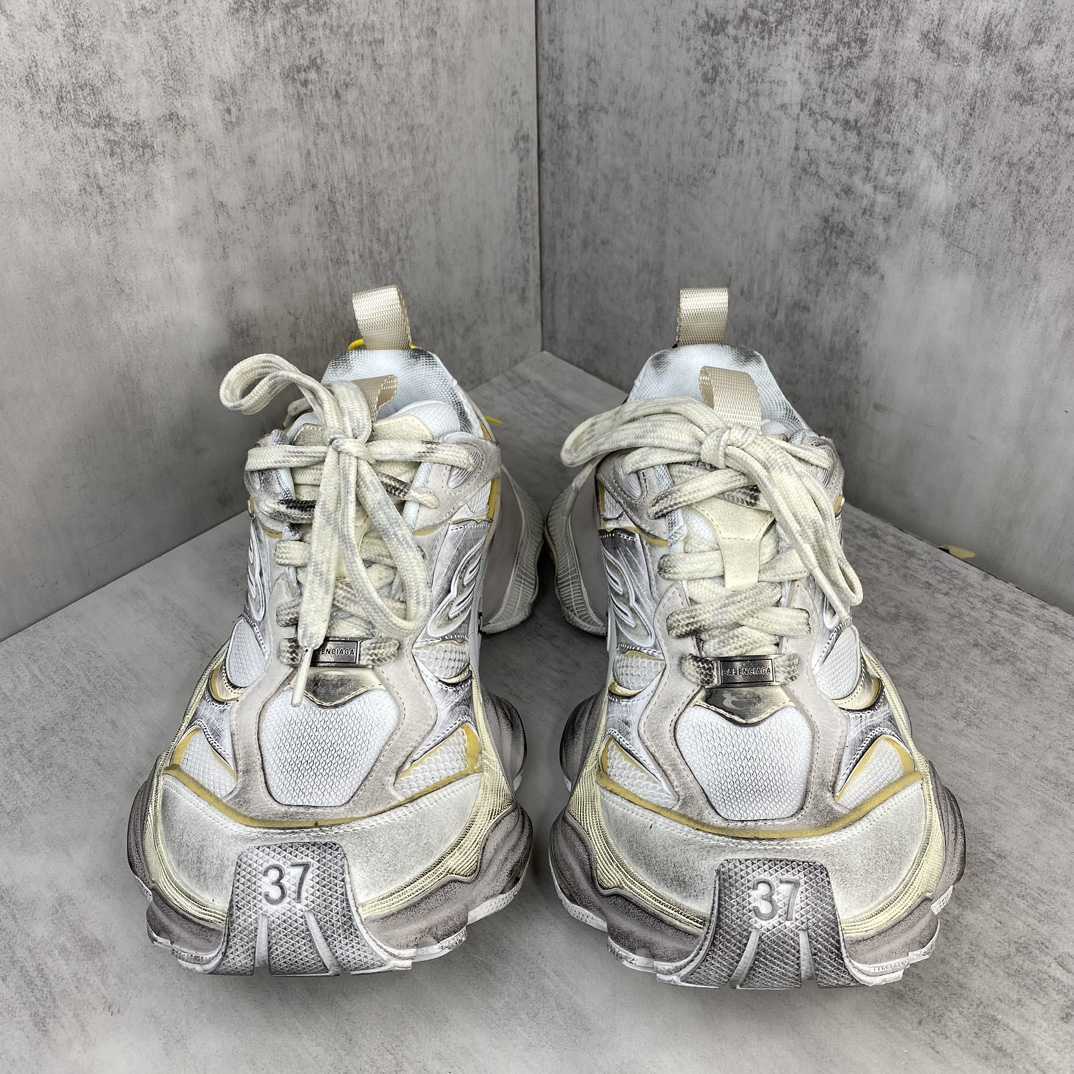 Balenciaga Cargo Sneaker - DopestKickz