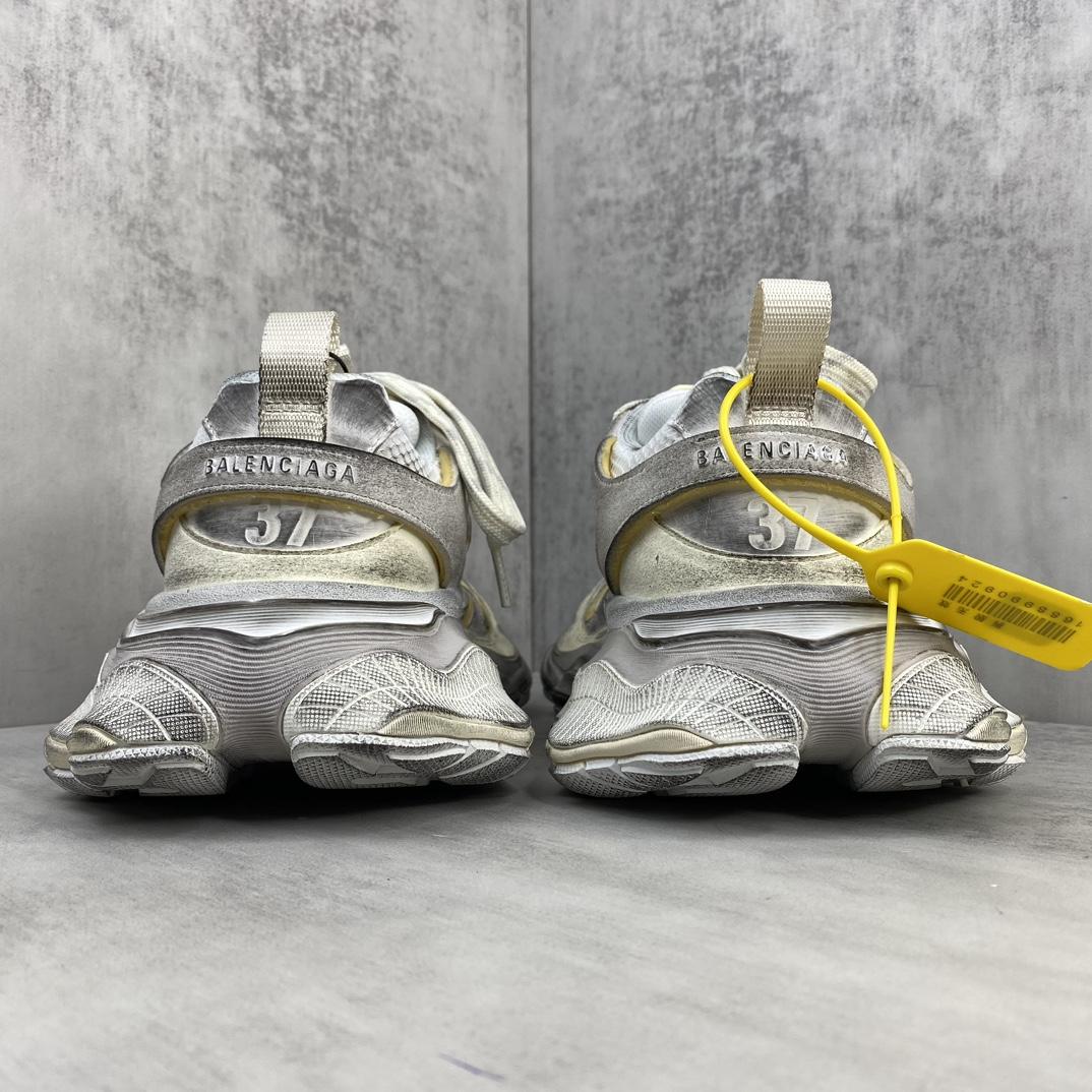 Balenciaga Cargo Sneaker - DopestKickz