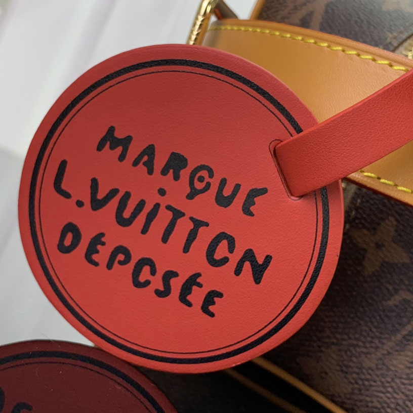 Louis Vuitton Locker Dopp Kit  M11765 - DopestKickz