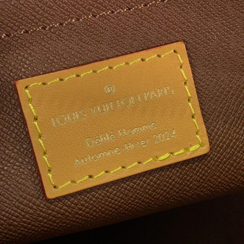 Louis Vuitton Locker Dopp Kit  M11765 - DopestKickz