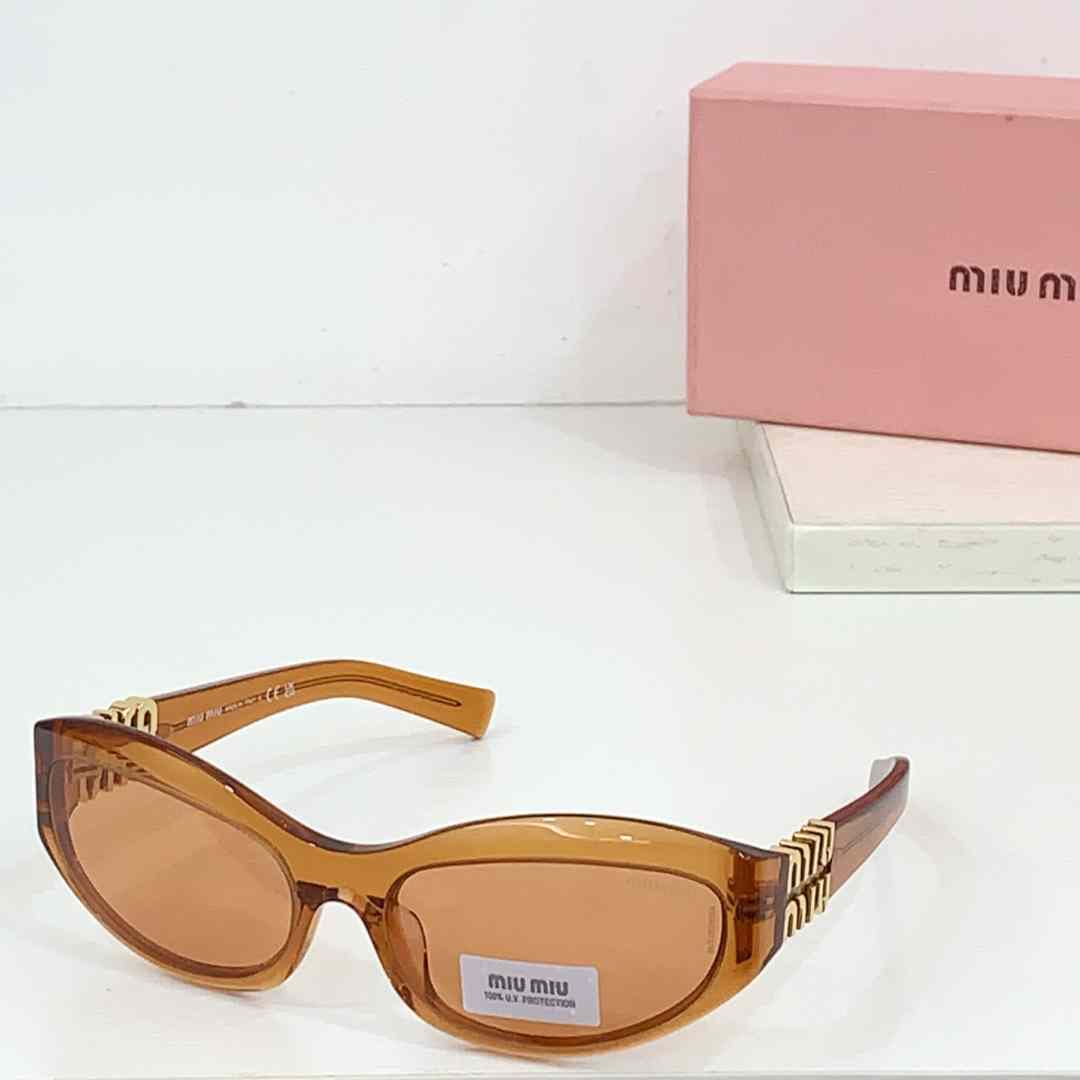 Miu Miu Miu Glimpse Sunglasses - DopestKickz