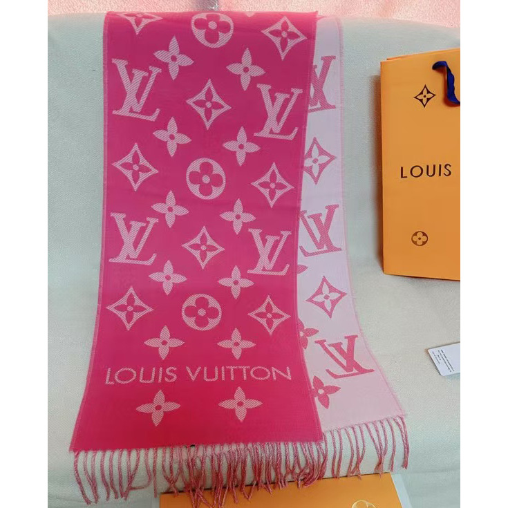 Louis Vuitton Scarf   - DopestKickz