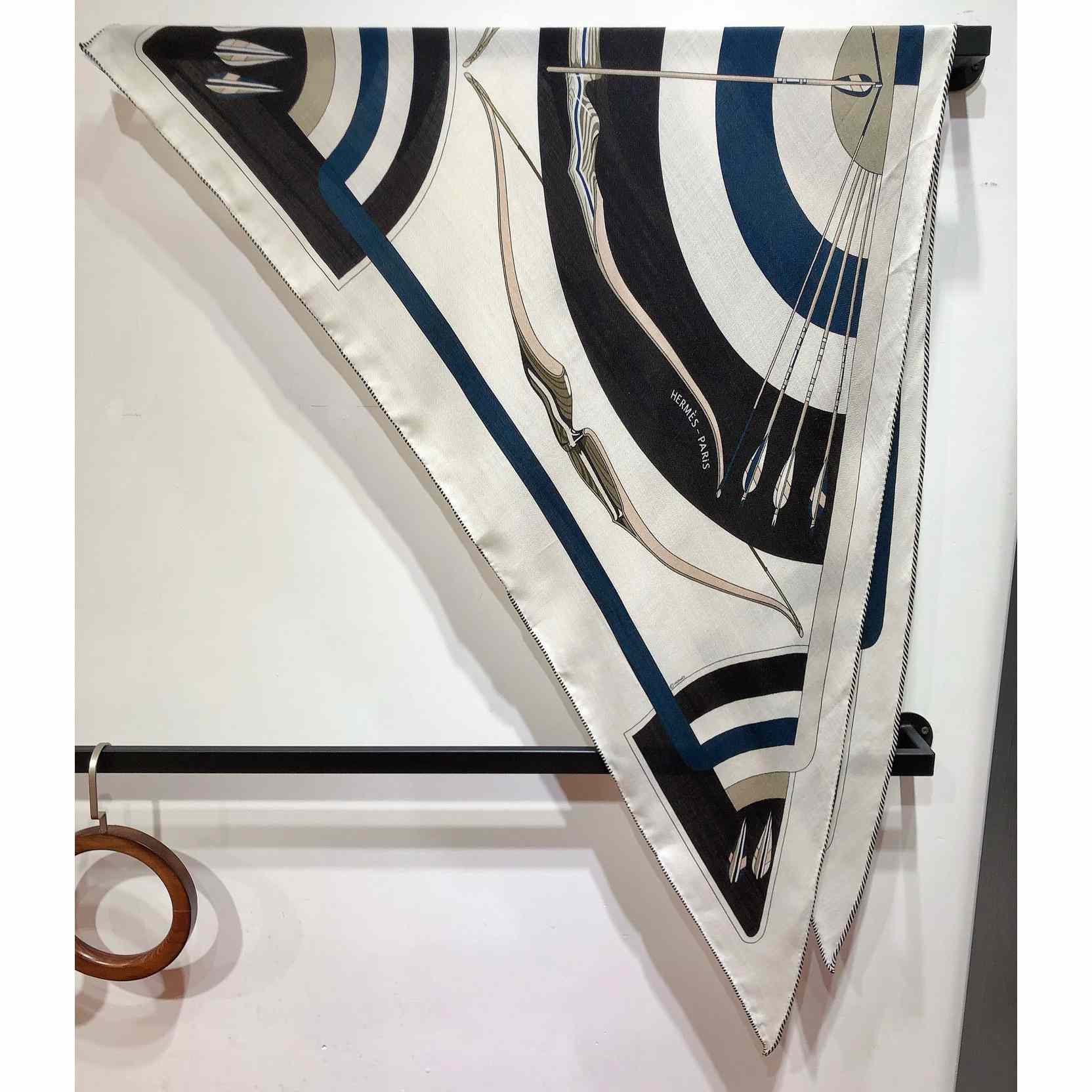 Hermes Giant Triangle - DopestKickz