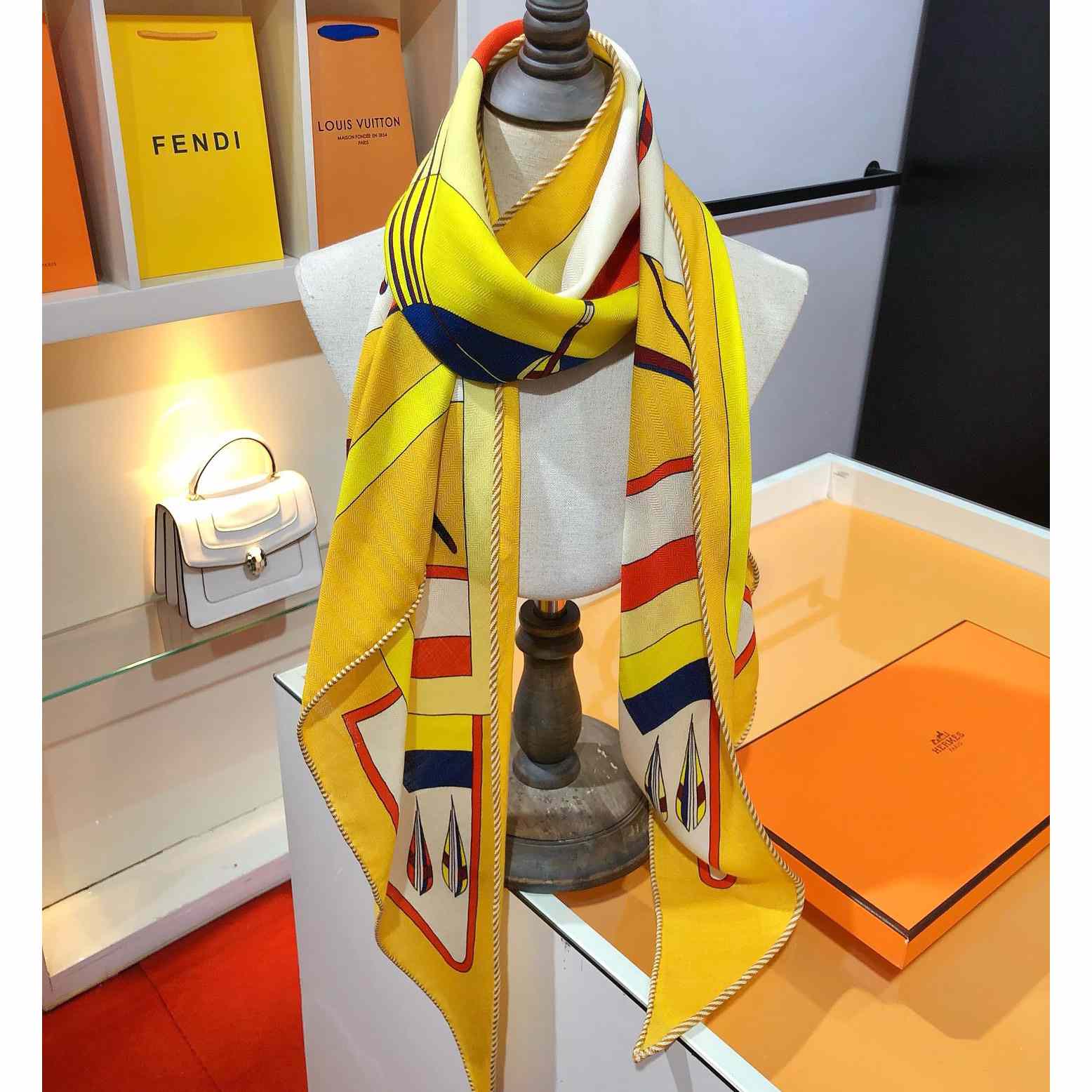 Hermes Giant Triangle - DopestKickz