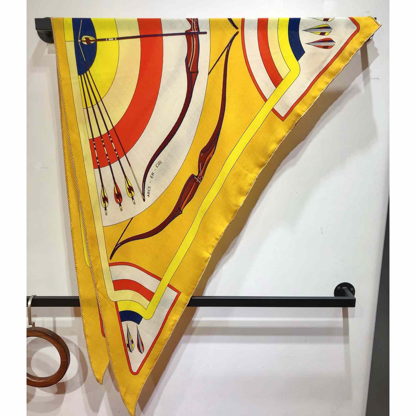 Hermes Giant Triangle - DopestKickz