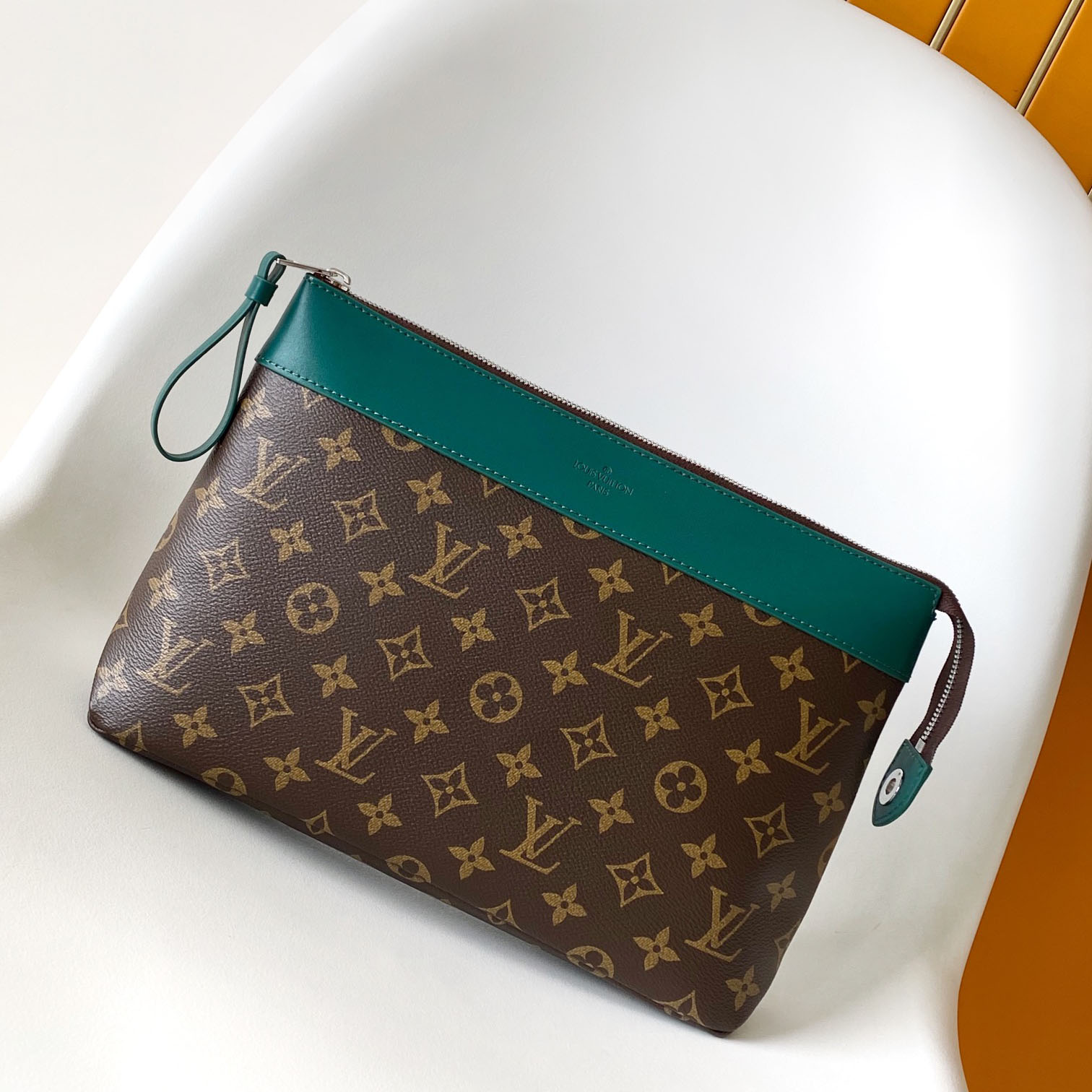 Louis Vuitton Pochette Voyage Souple    M13199 - DopestKickz