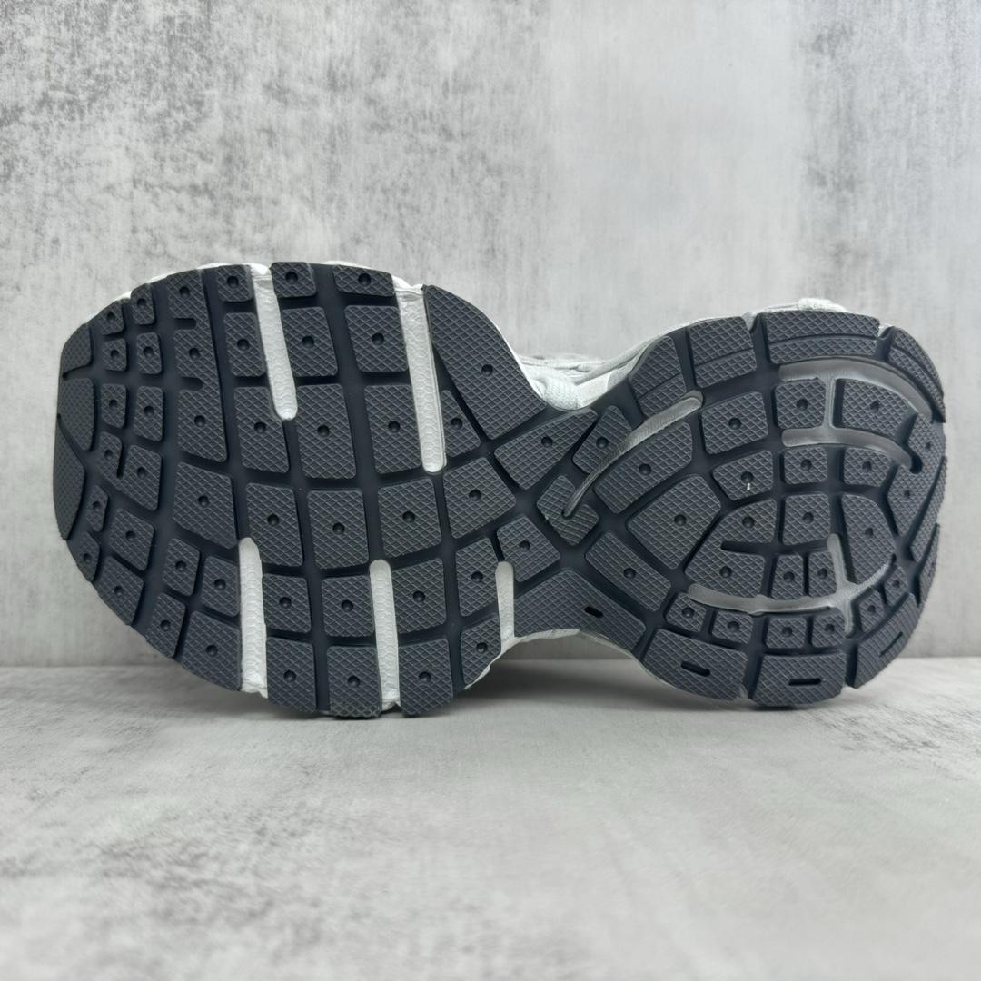 Balenciaga 3XL Extreme Lace Sneaker In White/grey - DopestKickz