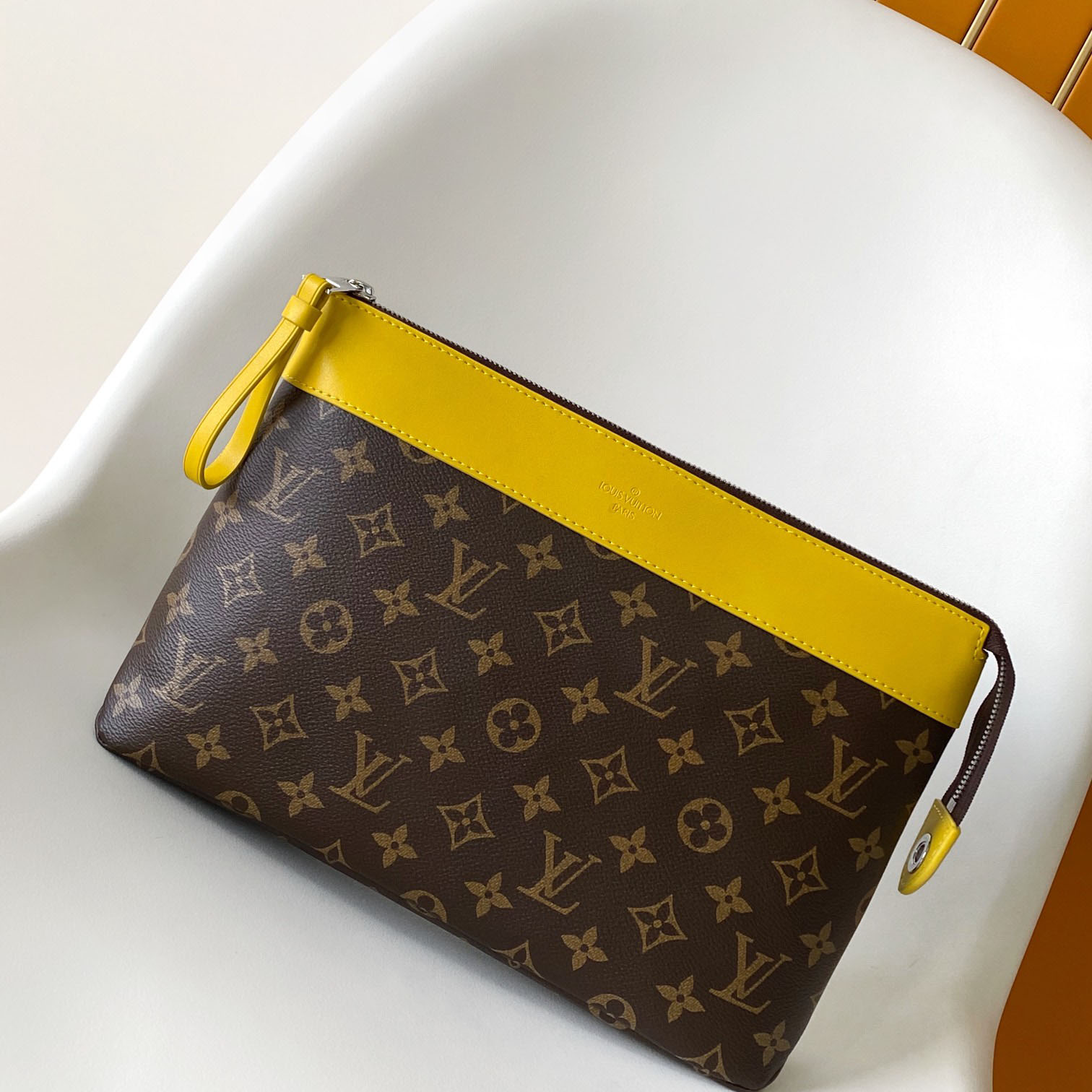Louis Vuitton Pochette Voyage Souple    M13198 - DopestKickz