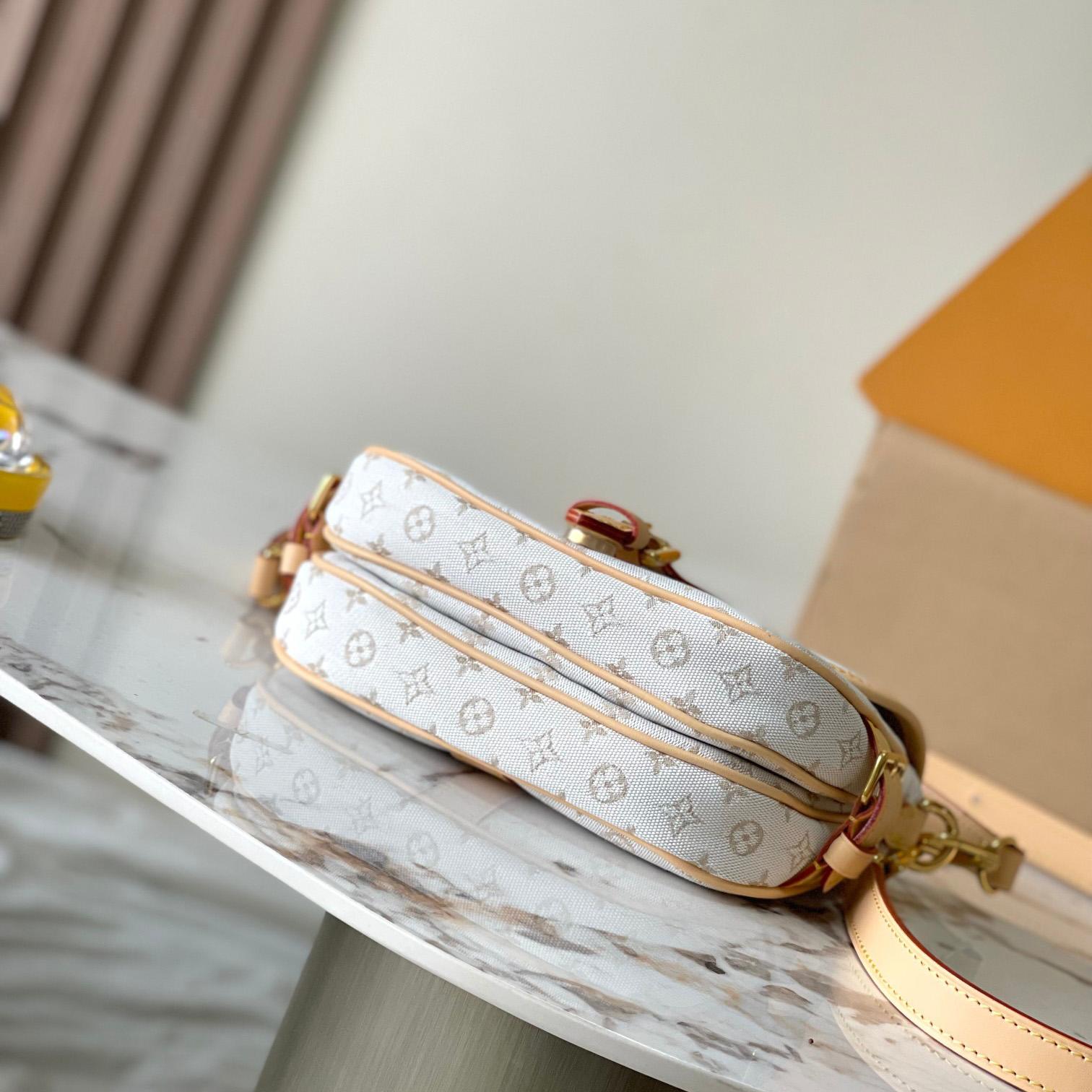 Louis Vuitton Saumur BB     M12327 - DopestKickz