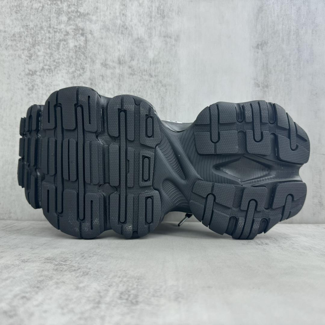 Balenciaga Cargo Sneaker - DopestKickz