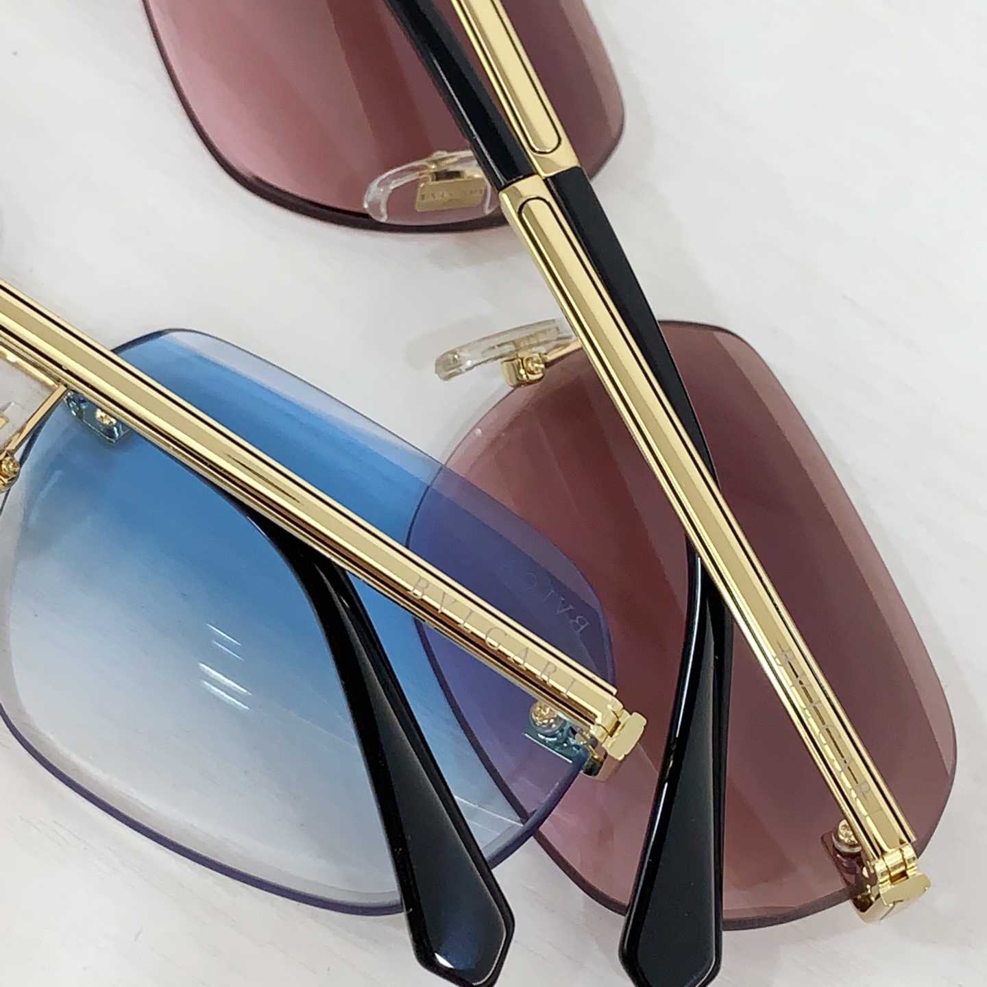 Bvlgari BV40128 Sunglasses    - DopestKickz