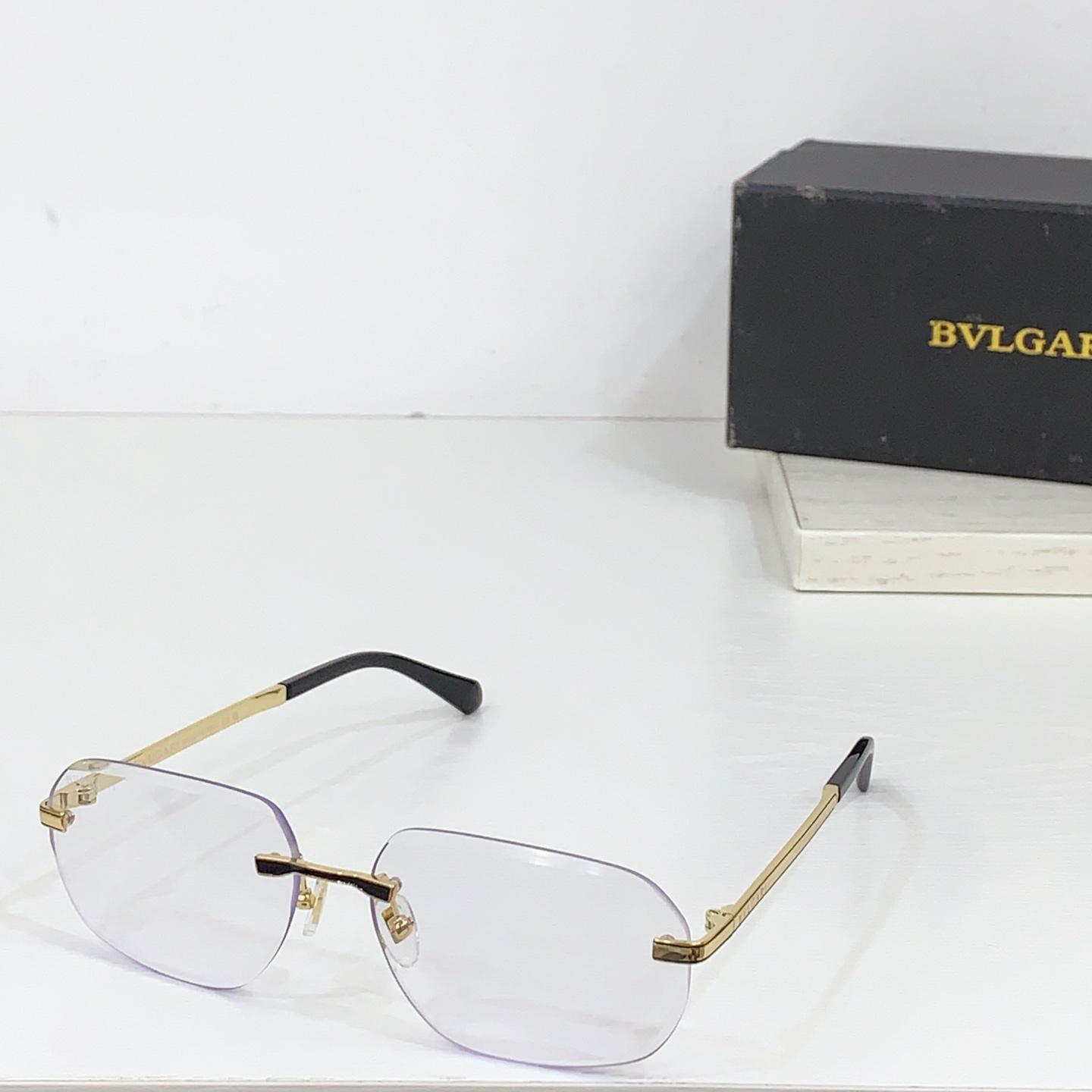 Bvlgari BV40128 Sunglasses    - DopestKickz