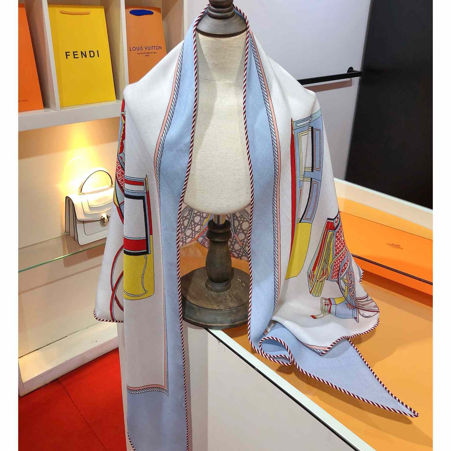 Hermes Giant Triangle - DopestKickz