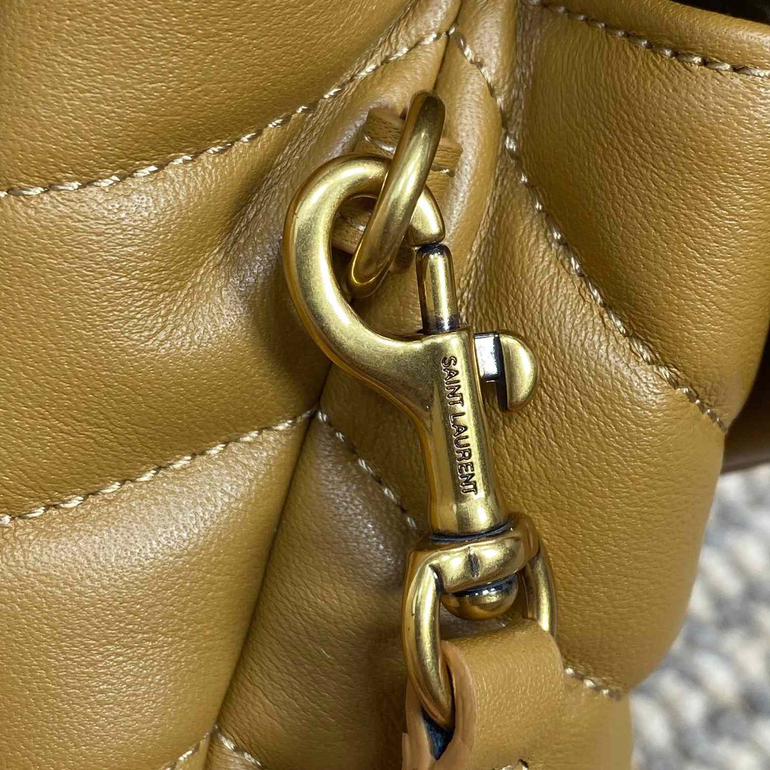 Saint Laurent Loulou Shoulder Bag   20x7x15cm - DopestKickz