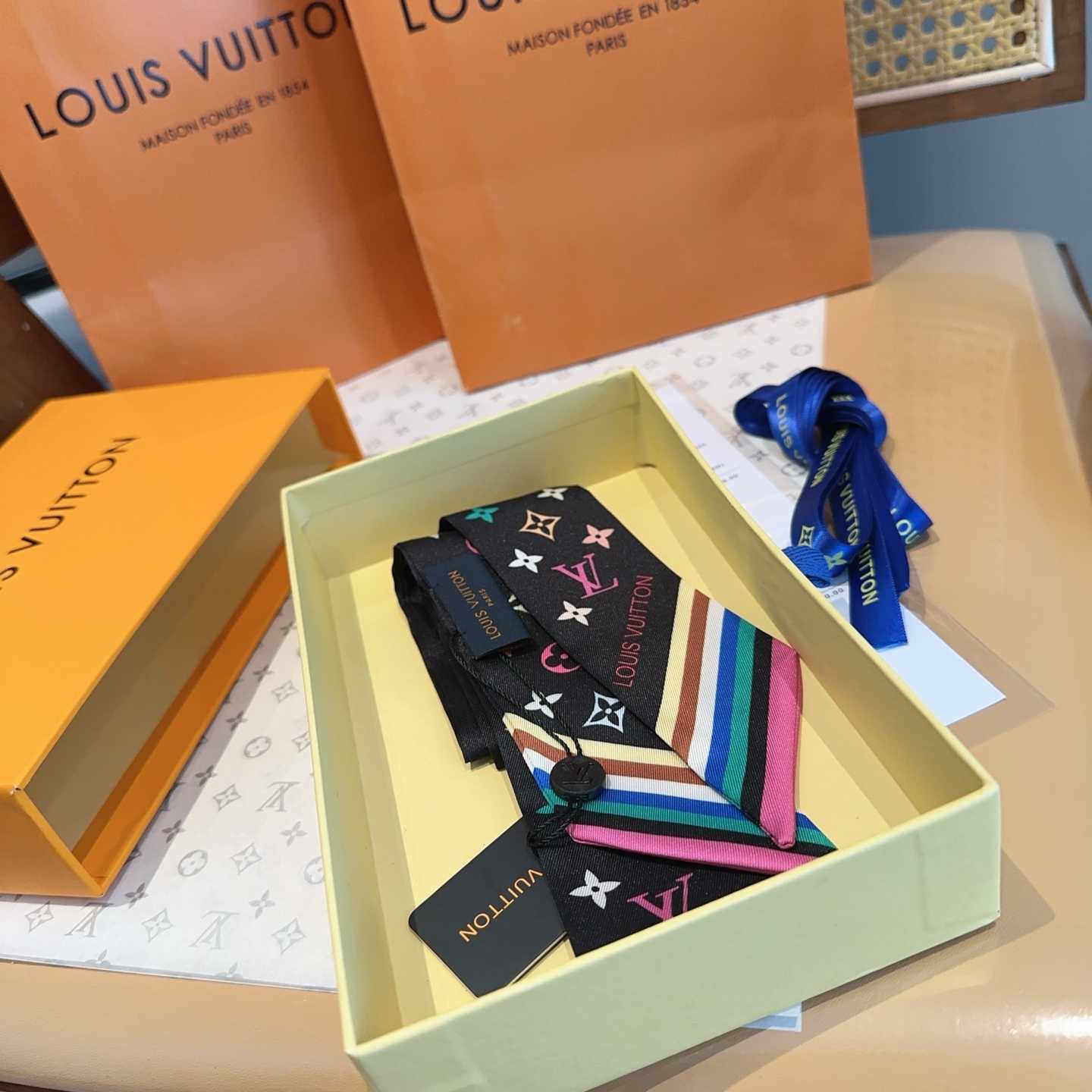 Louis Vuitton LV x TM Bandeau    120x5cm - DopestKickz