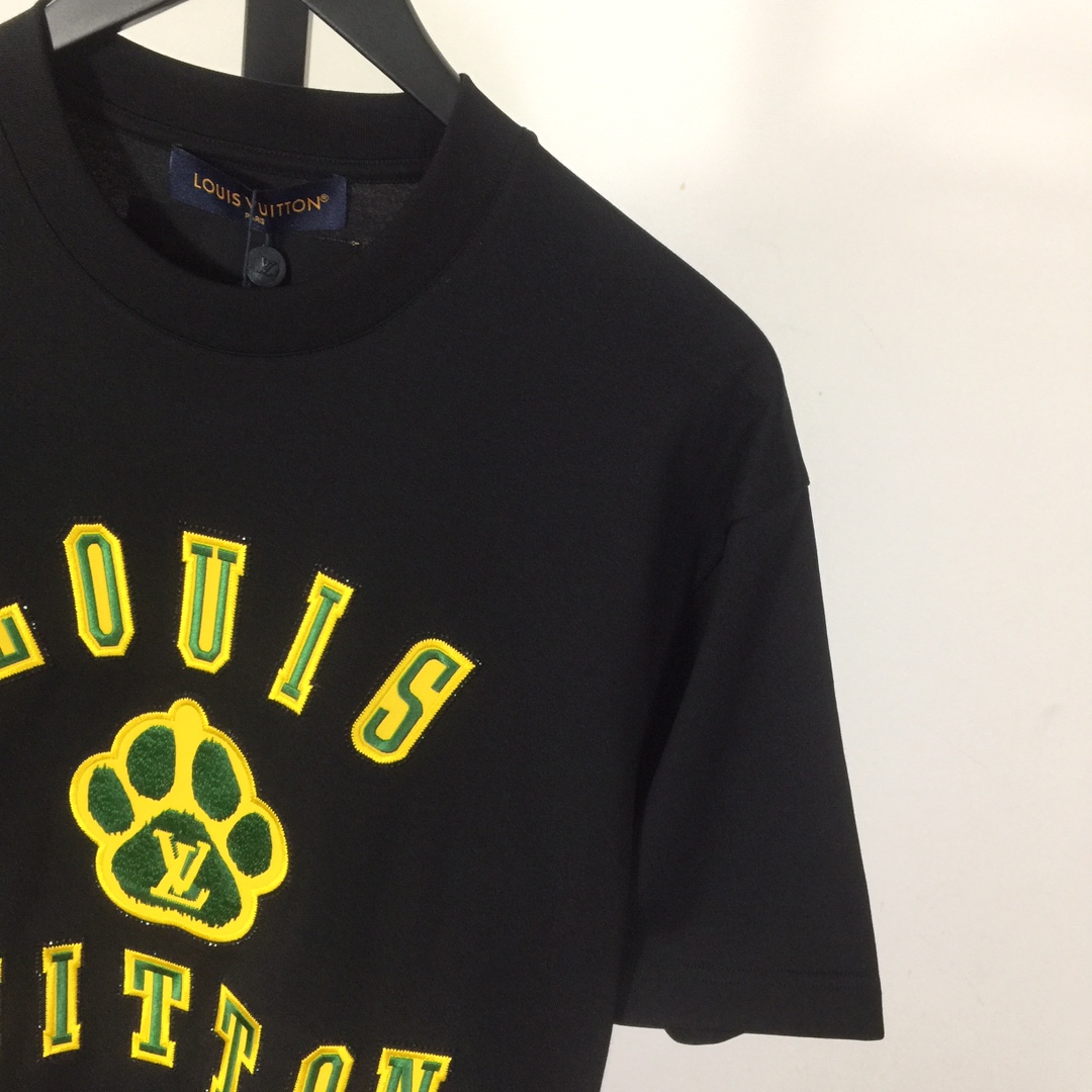 Louis Vuitton Embellished Short-Sleeved Cotton Crewneck - DopestKickz