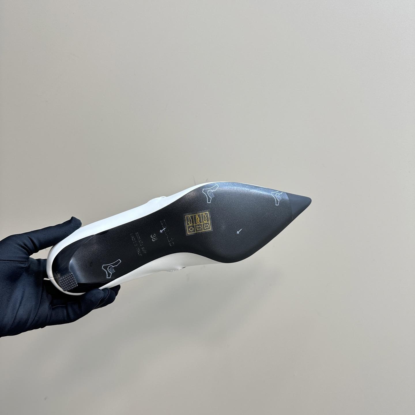 Hermes Kiara 40 Pump - DopestKickz