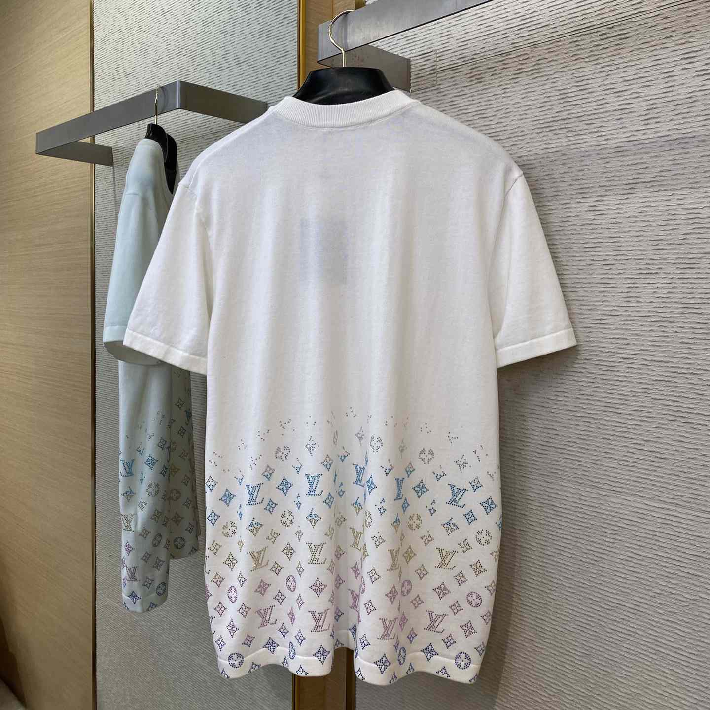 Louis Vuitton Monogram Gradient Embellished Short-Sleeved Crewneck  1AGTLD - DopestKickz