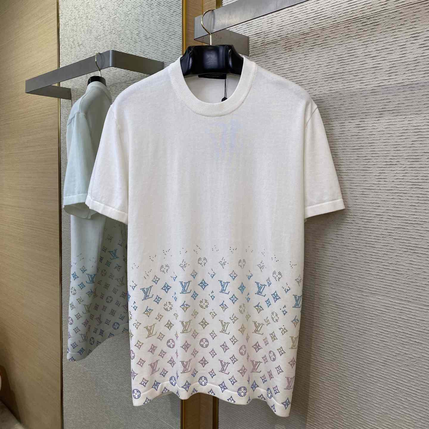 Louis Vuitton Monogram Gradient Embellished Short-Sleeved Crewneck  1AGTLD - DopestKickz