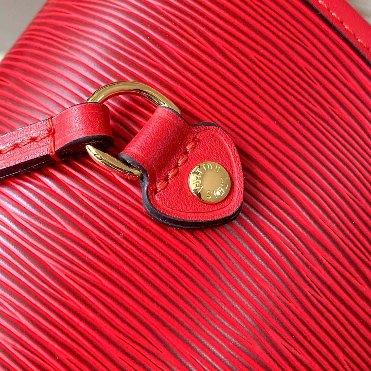 Louis Vuitton Neverfull MM   M12755 - DopestKickz