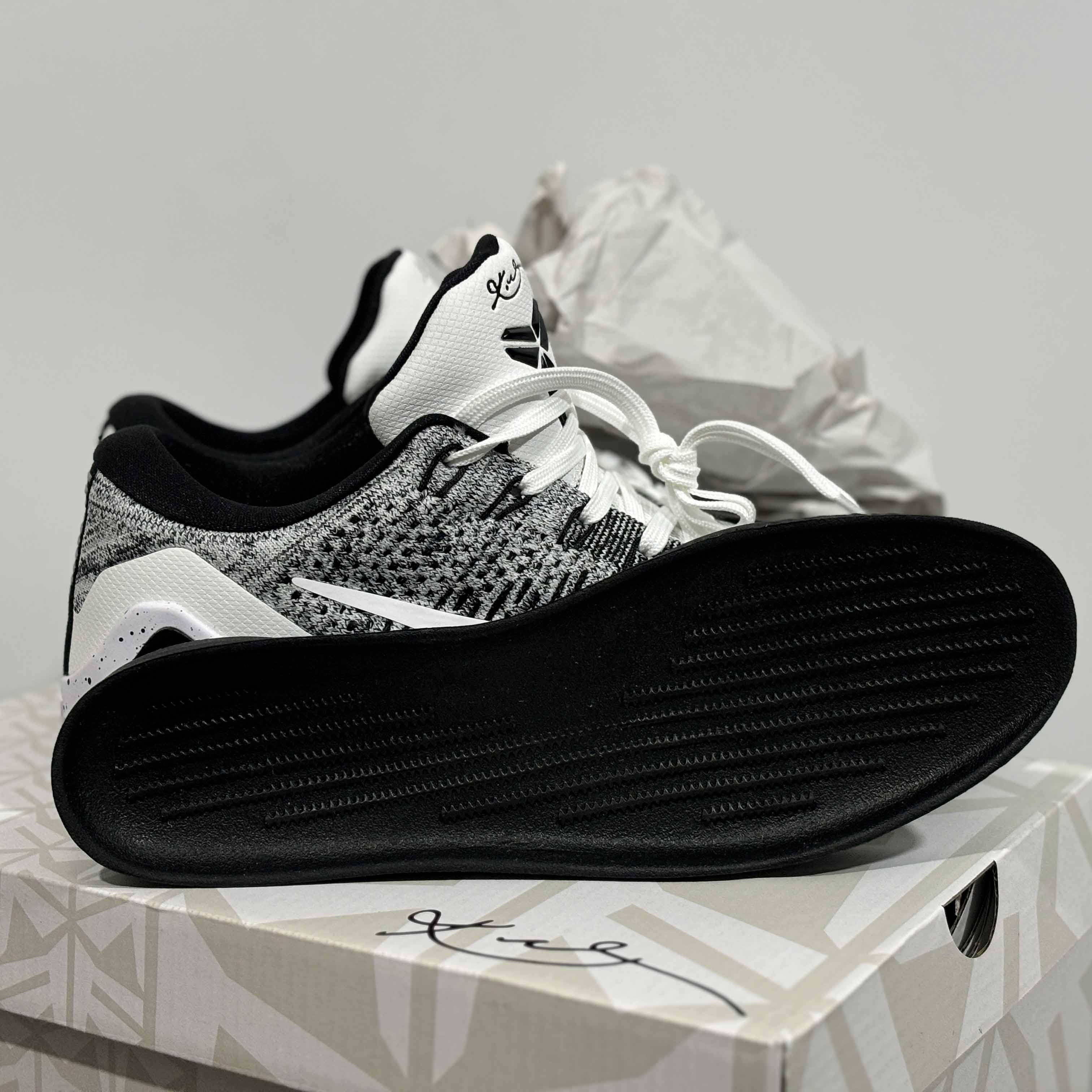 Nike Kobe 9 Elite Low Beethoven Sneakers    639045-101 - DopestKickz