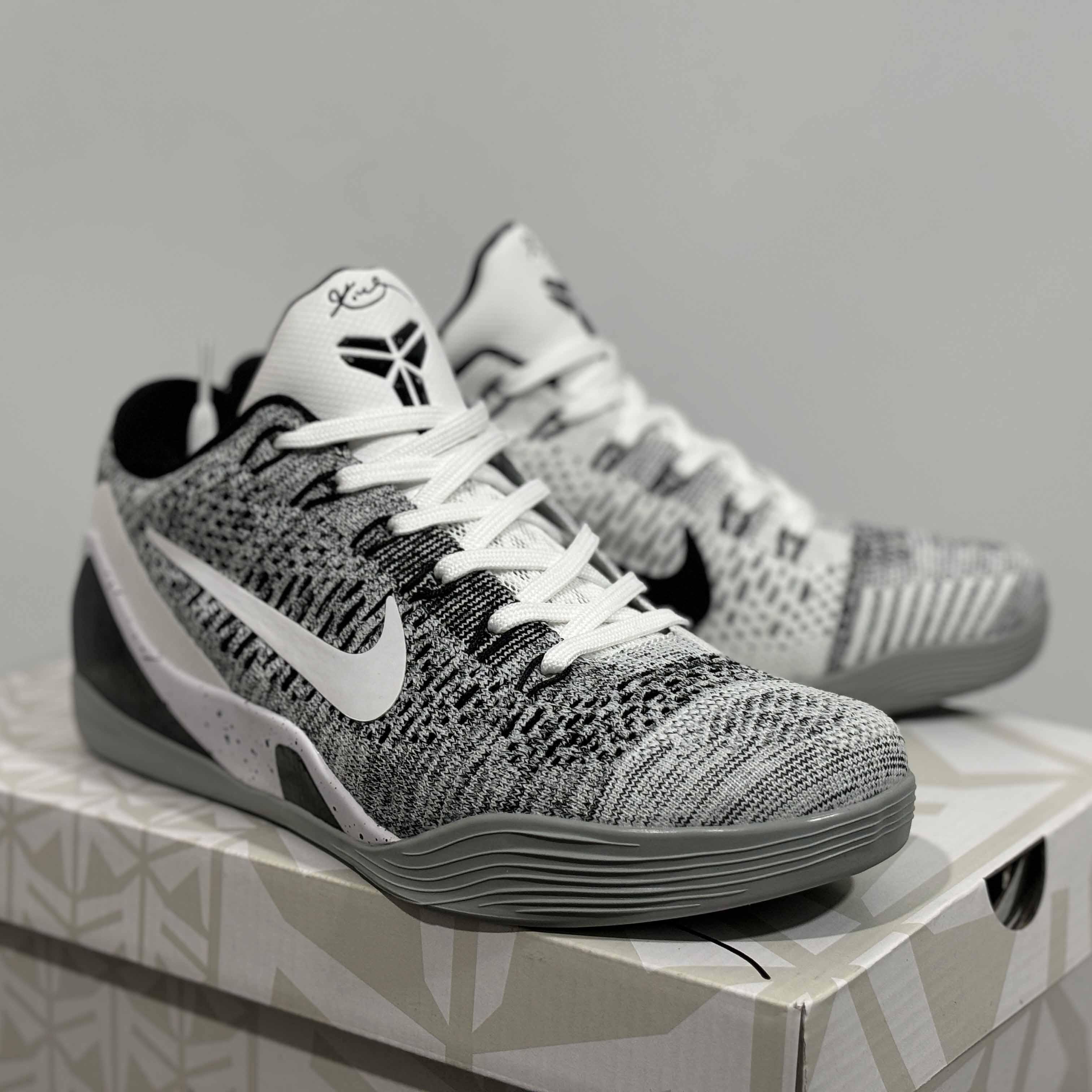 Nike Kobe 9 Elite Low Beethoven Sneakers    639045-101 - DopestKickz