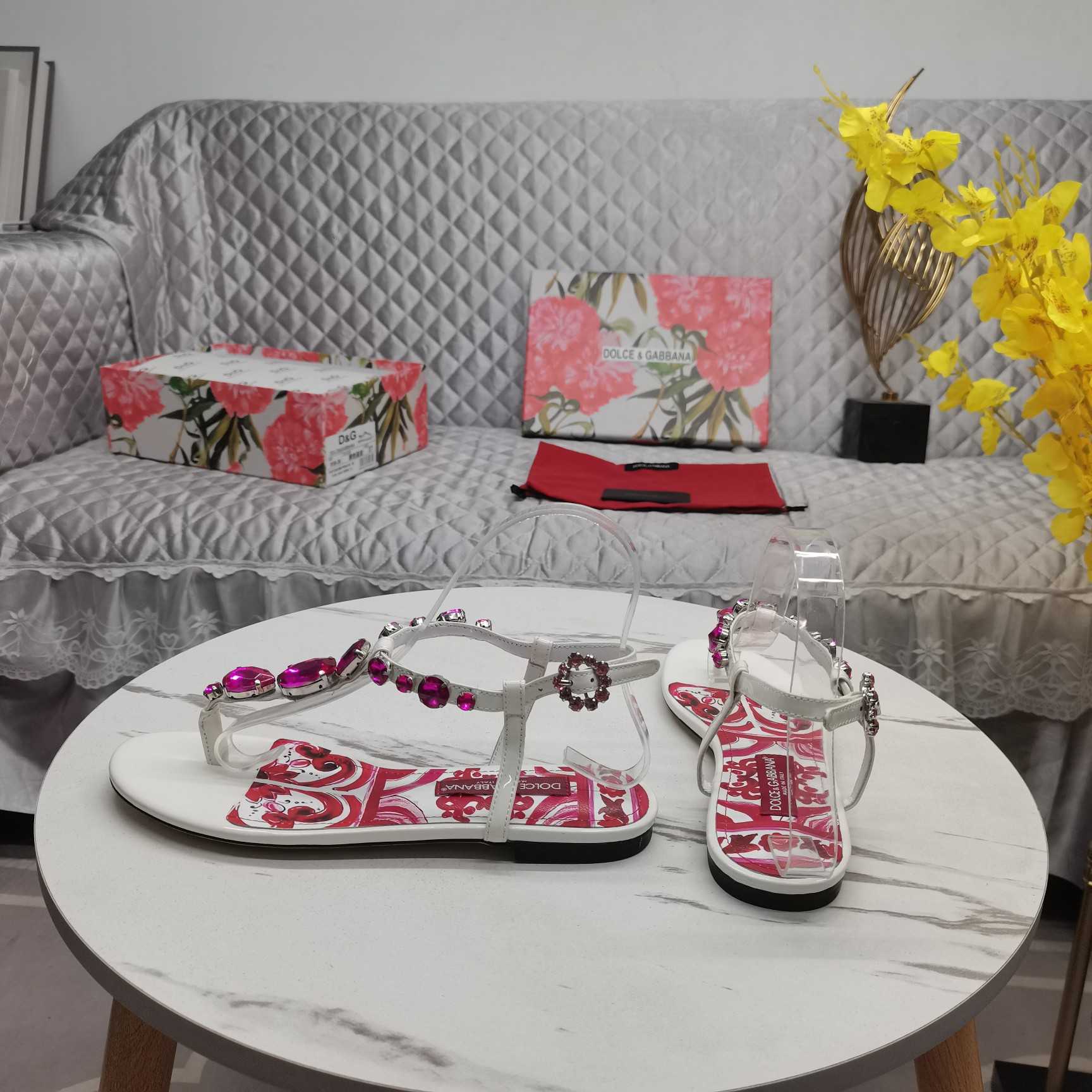 Dolce & Gabbana Patent Leather Thong Sandals - DopestKickz