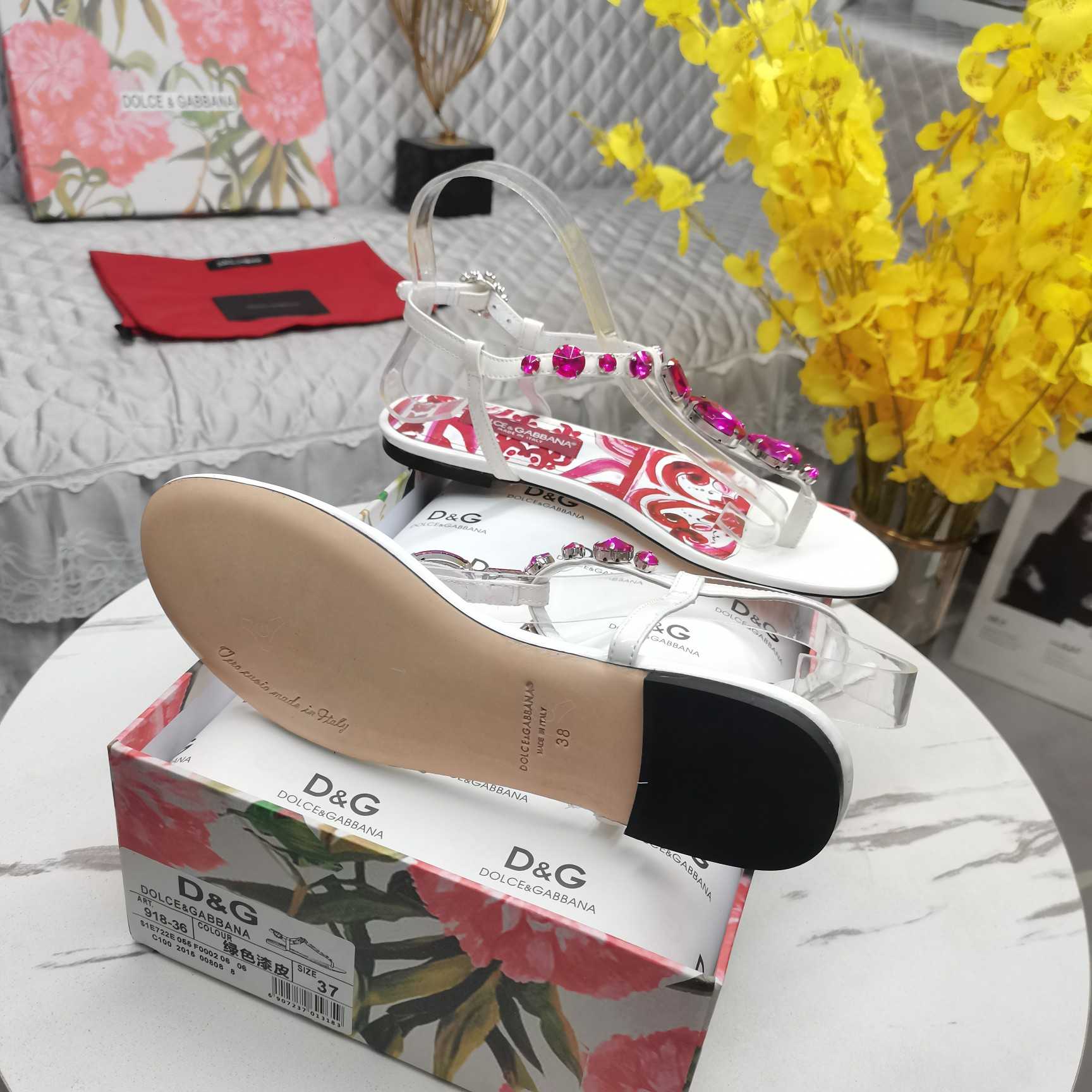 Dolce & Gabbana Patent Leather Thong Sandals - DopestKickz